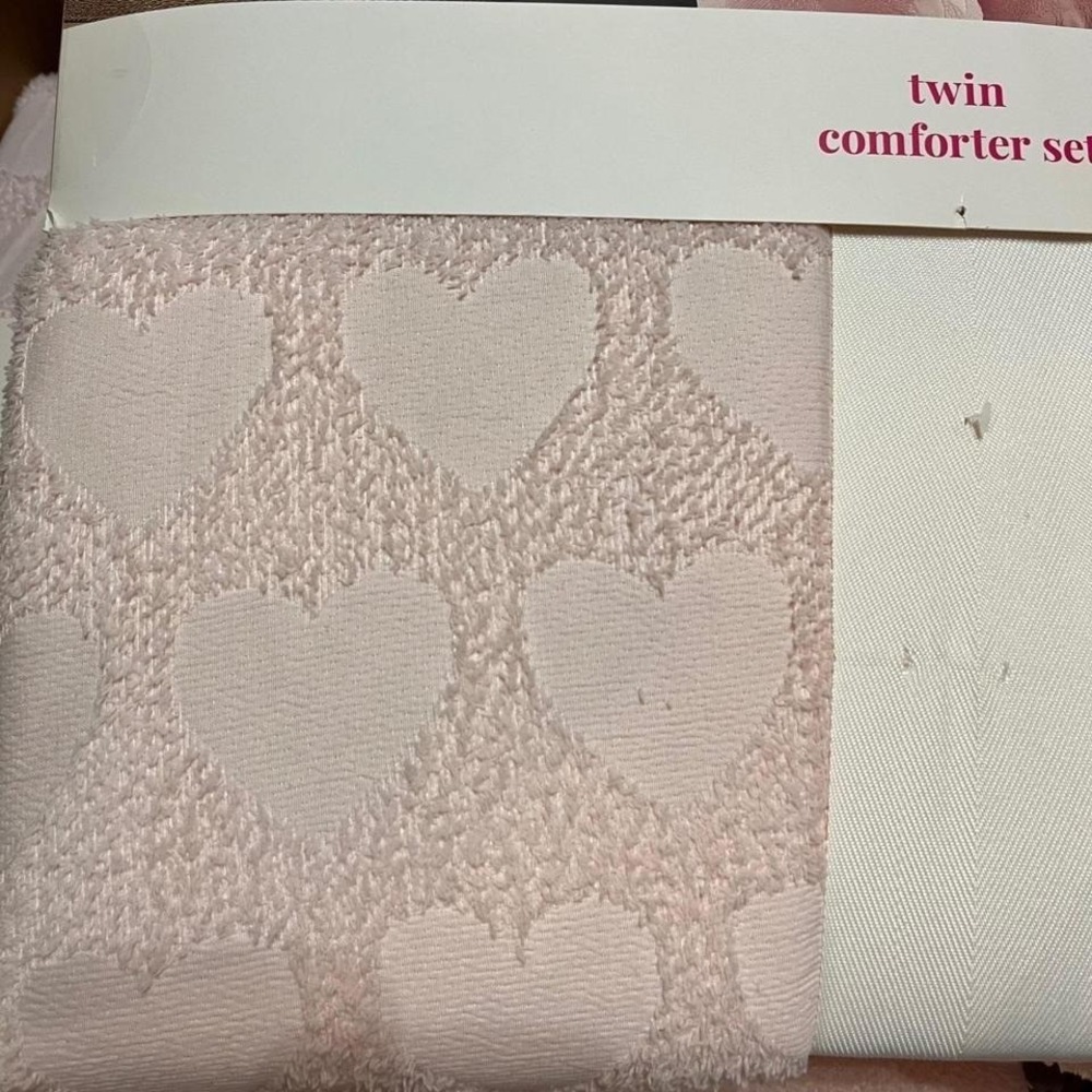 Peri Home Twin Comforter Set Pink Textured Hearts Super Cozy 2 Piece Bedding - Picture 4 of 6